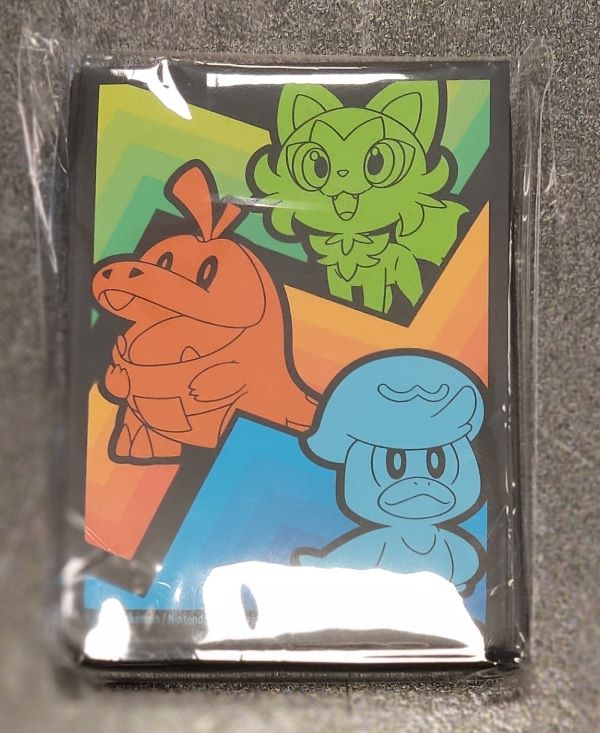 [58] Confezione 65 Sleeves ETB Paldea Evolved: Sprigatito, Fuecoco & Quaxly