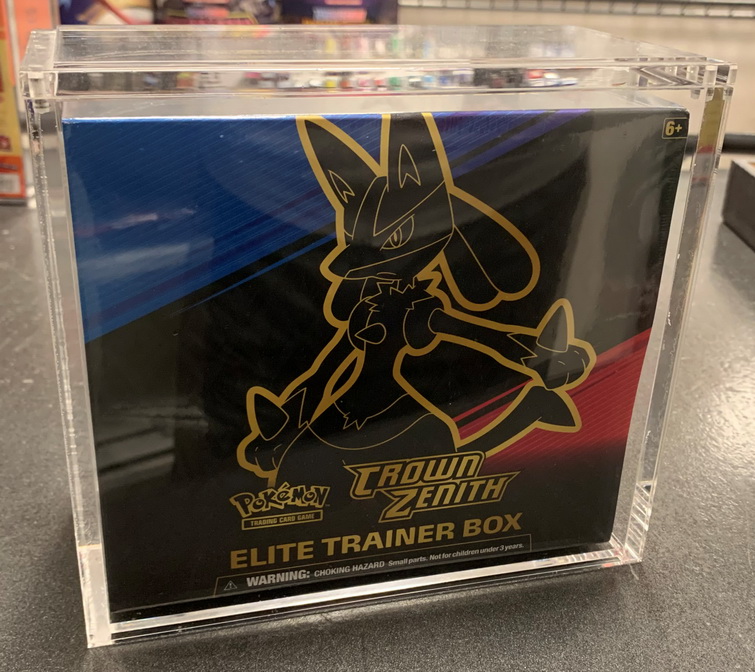 Crown Zenith ENG - Elite Trainer Box + Case in Plexyglass Cards Collection